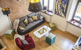Bc7 Apartments